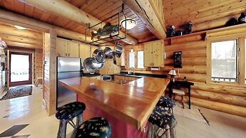 Grand View Log Cabin