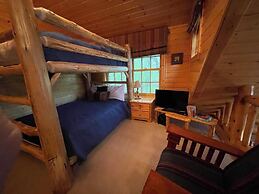 Grand View Log Cabin