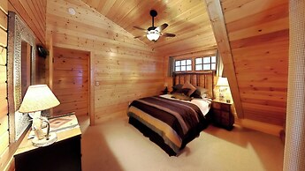 Grand View Log Cabin