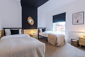 Modern & Chic Four Bedroom Home