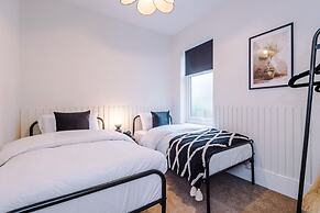Modern & Chic Four Bedroom Home
