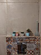 Renovated Apartment, Generator is Included, Beach