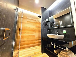 Trilogy Prestige - Central Premium Suites