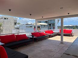 Chingon Anarchy Hotel & Roof