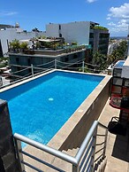 Chingon Anarchy Hotel & Roof