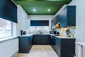 Salford Sanctuary 5 Bed House