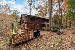 Cabin in the Trees, Hot Tub, Fire Pit