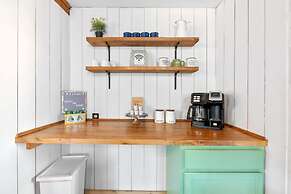 Cabin in the Trees, Hot Tub, Fire Pit