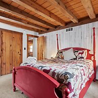 Cabin in the Trees, Hot Tub, Fire Pit