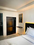 LUXE APARTMENTS