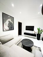 LUXE APARTMENTS