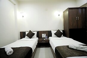Hotel A1 Plaza - Ahmedabad