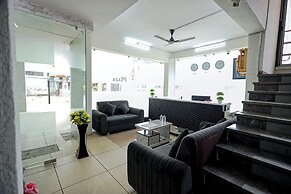 Hotel A1 Plaza - Ahmedabad