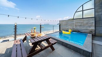 Namhae Kanu720 pet Poolvilla Pension