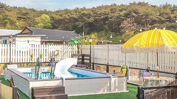 Anmyeondo Bangulbangul Kids Poolvilla