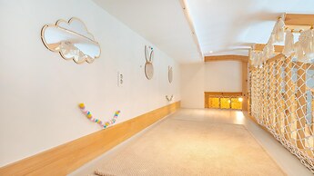 Anmyeondo Bangulbangul Kids Poolvilla