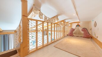 Anmyeondo Bangulbangul Kids Poolvilla