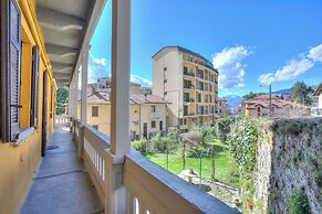 Patty New Apartment in Laveno Center