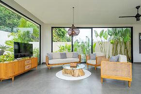 Villa Gantari by GORO