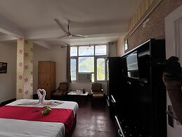 Hotel Eagle Nest Central Heated