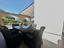 Villa With Pool and Garden 9 min to Beach in Lapta