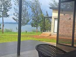 Eben Lake Kivu Cottages and Villas
