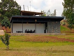 Eben Lake Kivu Cottages and Villas