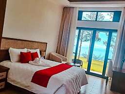 Eben Lake Kivu Cottages and Villas