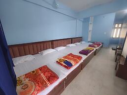 Kandari Guest House