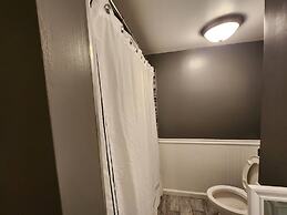 Beautiful APT W Office Area 2BR Long Term