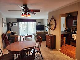 Beautiful APT W Office Area 2BR Long Term