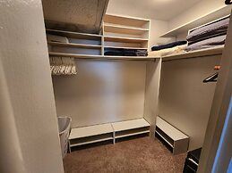 Beautiful APT W Office Area 2BR Long Term