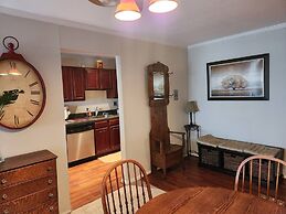Beautiful APT W Office Area 2BR Long Term