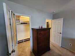 Beautiful APT W Office Area 2BR Long Term