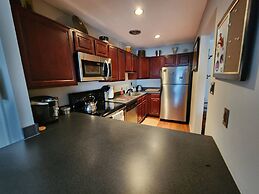Beautiful APT W Office Area 2BR Long Term