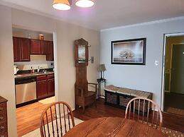 Beautiful APT W Office Area 2BR Long Term