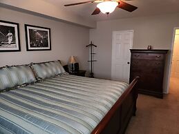 Beautiful APT W Office Area 2BR Long Term