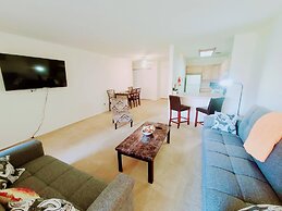 Long Term Clean Spacious 1br