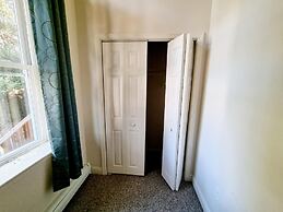 Lovely Spacious 1Br apt With Patio