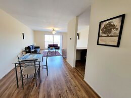 2BR 2B Clean Spacious Great Location