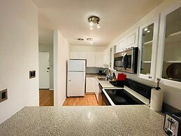 Amazing 2 Bedroom 2 Bath Condo