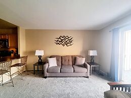 Amazing 2 Bedroom 2 Bath Condo