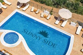 Sunny Side Resort & Spa