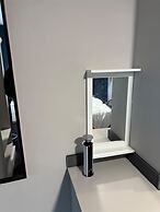 Sheffield Sanctuary - 4 Bedroom House