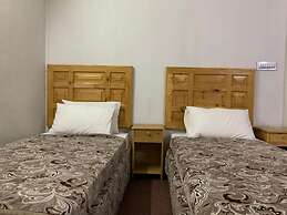 Naveed Tourist Inn