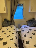 Immaculate 3-bed Caravan 10mins From Gt Yarmouth