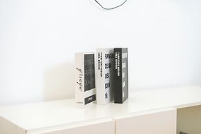 O&OGroup- Classy 3-BR with Stunning View