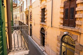 Moderna casa a 30 metri dall'Arena