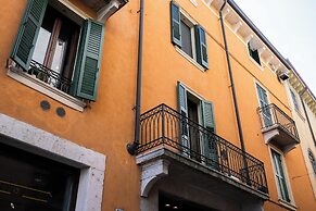 Moderna casa a 30 metri dall'Arena