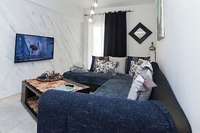 Urban Cosy 2 Bd Apt Near Metro w Balcony